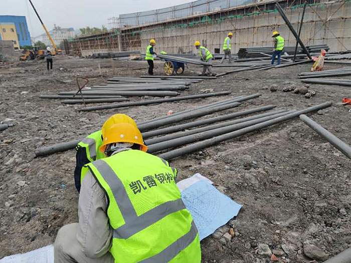 吉安螺栓球网架结构